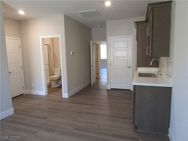 1012 FOX FALCON Street, Henderson, NV 89011