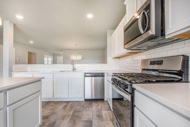 18370 Loganwood Trail, Battle Creek, MI 49014