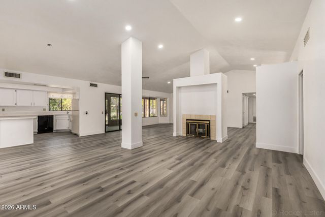 7608 W MCRAE Way, Glendale, AZ 85308