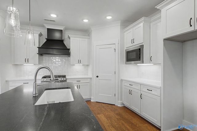 127 Marlbrook Drive, Harvest, AL 35749