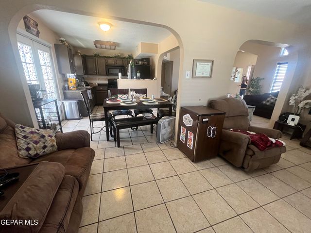 12128 SAINT CASSIAN Drive, El Paso, TX 79936