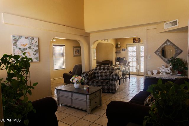 12128 SAINT CASSIAN Drive, El Paso, TX 79936