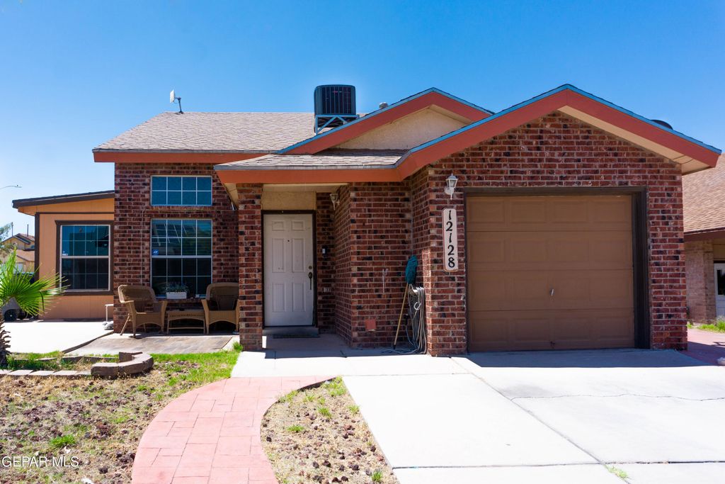12128 SAINT CASSIAN Drive, El Paso, TX 79936