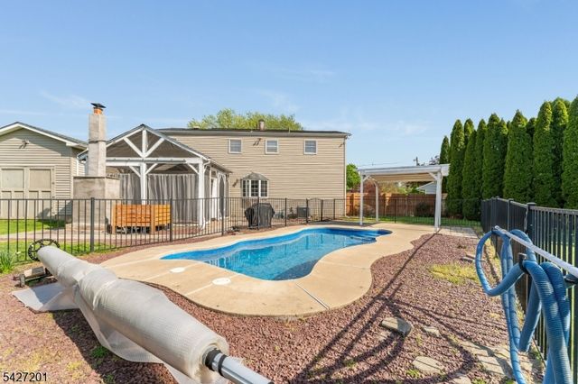 103 Carter Ter, Hackettstown Town, NJ 07840