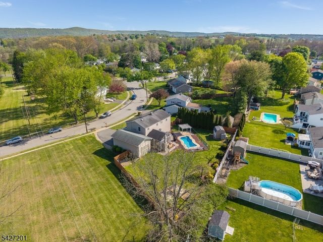 103 Carter Ter, Hackettstown Town, NJ 07840