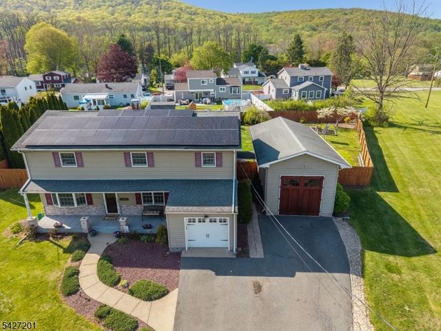 103 Carter Ter, Hackettstown Town, NJ 07840