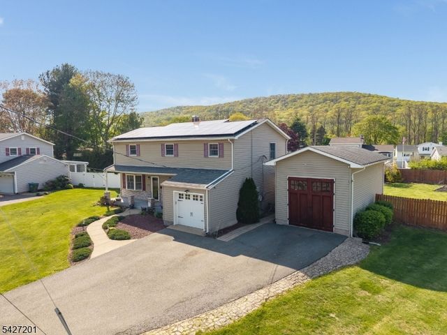 103 Carter Ter, Hackettstown Town, NJ 07840