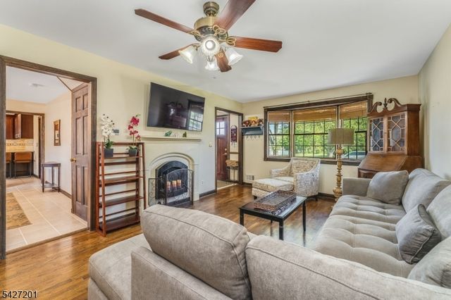 103 Carter Ter, Hackettstown Town, NJ 07840
