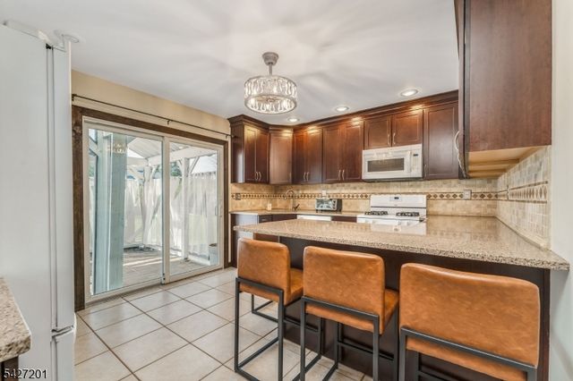 103 Carter Ter, Hackettstown Town, NJ 07840