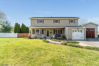 103 Carter Ter, Hackettstown Town, NJ 07840