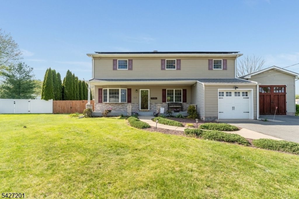 103 Carter Ter, Hackettstown Town, NJ 07840