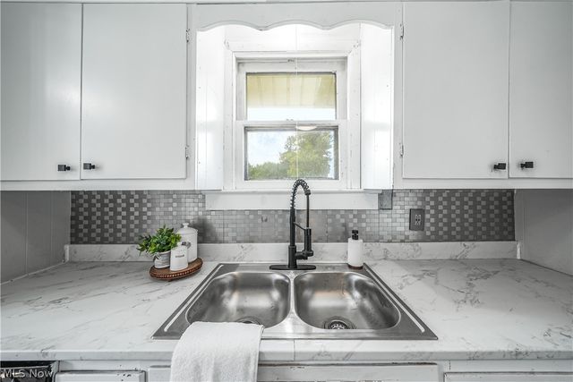 11480 Aebi Avenue NE, Alliance, OH 44601