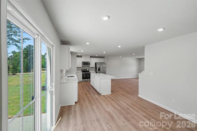 10051 Florentine Way, Charlotte, NC 28214