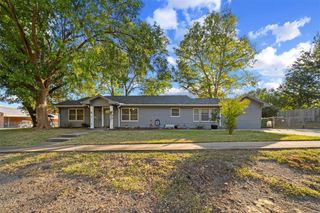 501 W Houston Street, Cleveland, TX 77327