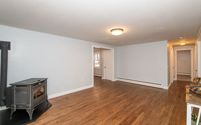 121 Hampstead Road, Sandown, NH 03873