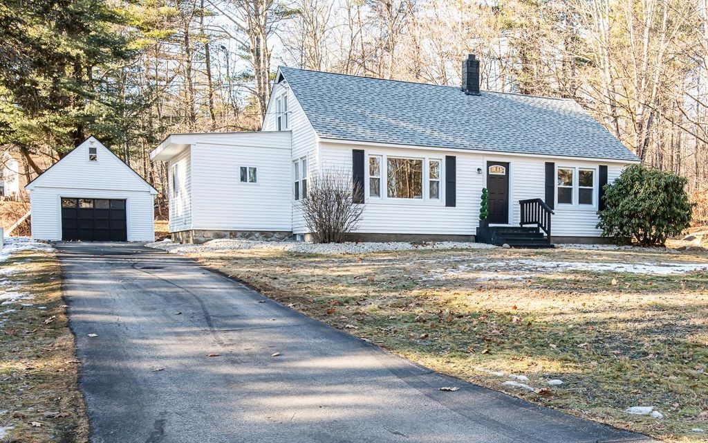 121 Hampstead Road, Sandown, NH 03873