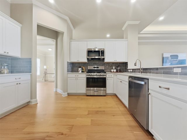 297 Ferry Lake Drive, Bossier City, LA 71111