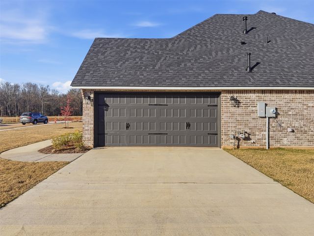 297 Ferry Lake Drive, Bossier City, LA 71111