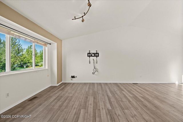 2471 S Coggin Drive, Wasilla, AK 99654