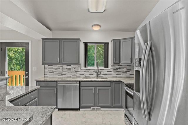 2471 S Coggin Drive, Wasilla, AK 99654