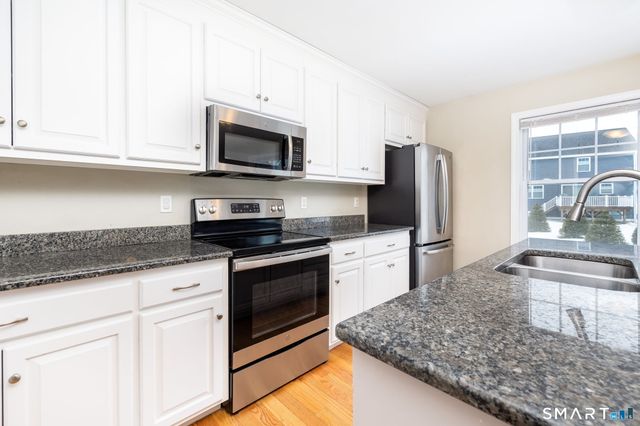 365 Allentown Road 34, Bristol, CT 06010