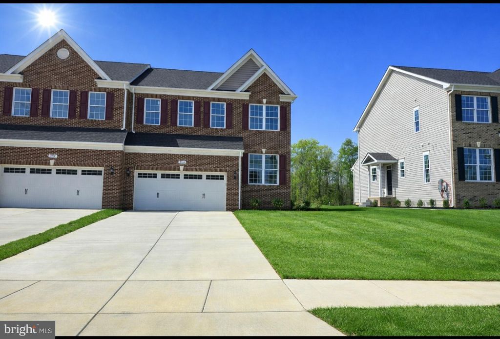 Image 1 of property listing at 3116 ALFALFA CIR, La Plata, MD 20646
