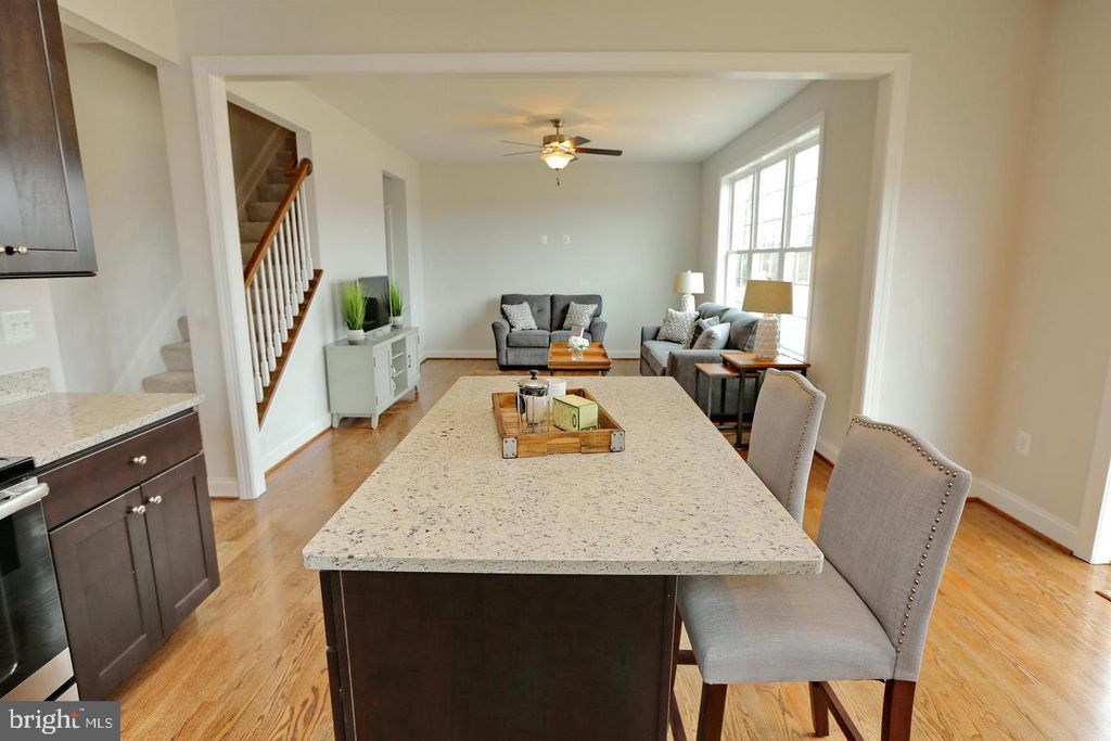 Image 12 of property listing at 3116 ALFALFA CIR, La Plata, MD 20646