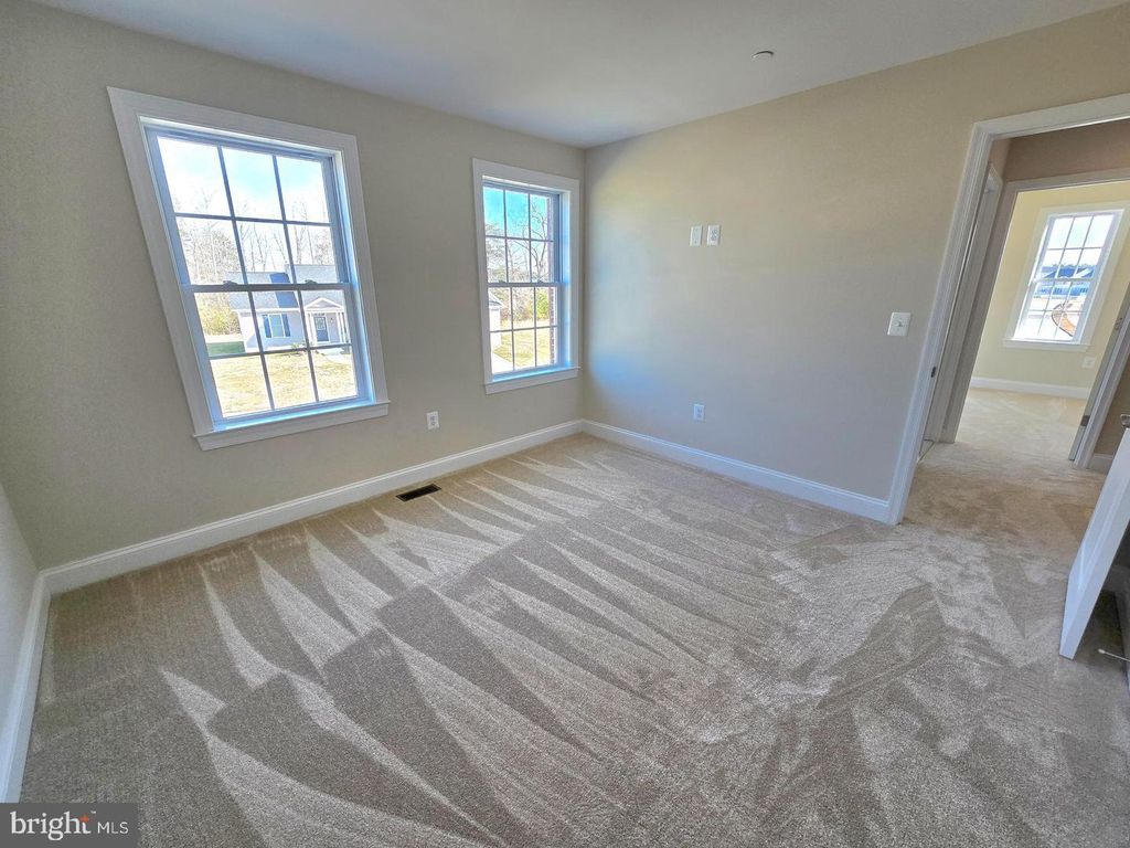 Image 33 of property listing at 3116 ALFALFA CIR, La Plata, MD 20646
