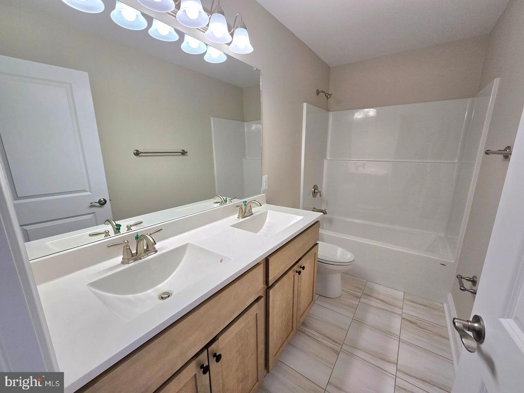 Image 35 of property listing at 3116 ALFALFA CIR, La Plata, MD 20646