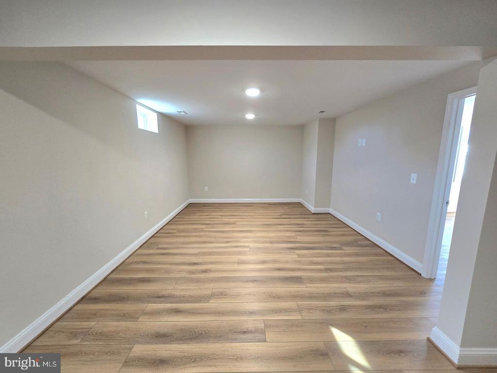 Image 40 of property listing at 3116 ALFALFA CIR, La Plata, MD 20646
