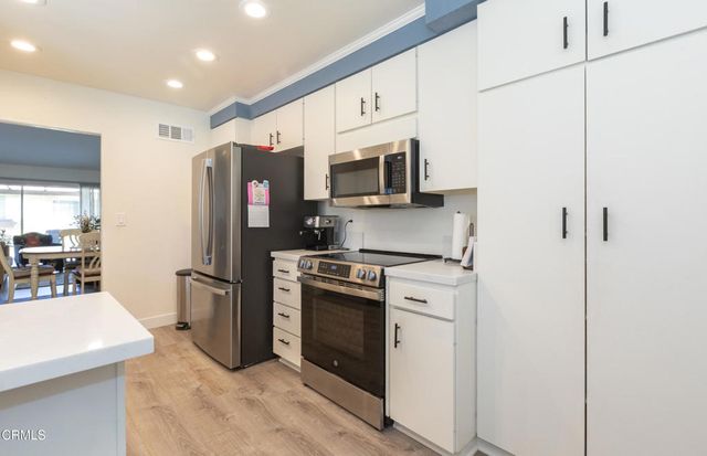7213 Village 7, Camarillo, CA 93012