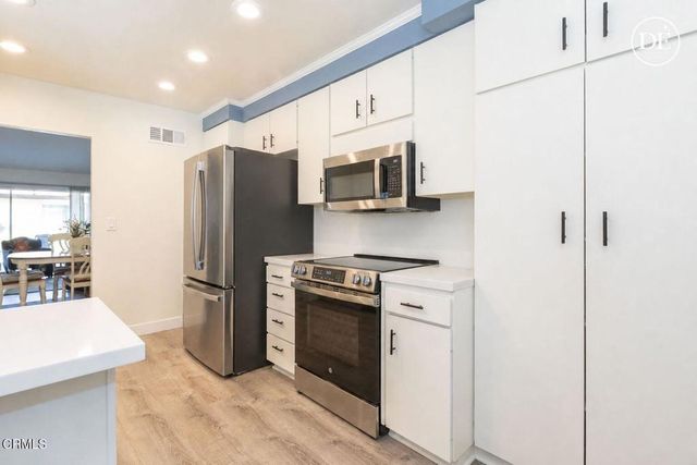 7213 Village 7, Camarillo, CA 93012
