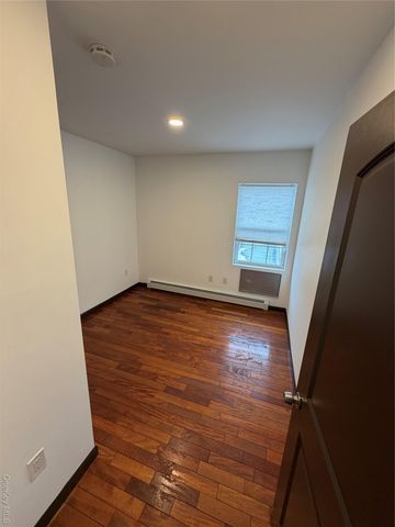 19018 Woodhull Avenue, Hollis, NY 11423