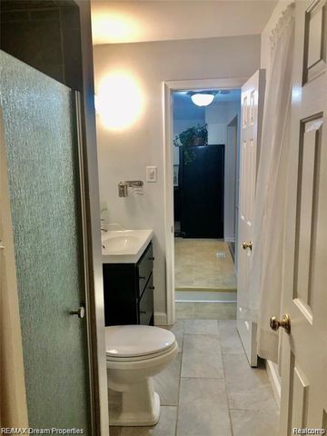 14917 Fairway Street, Livonia, MI 48154