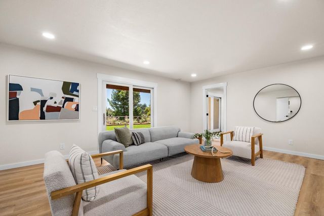 504 Cuesta Drive, Aptos, CA 95003