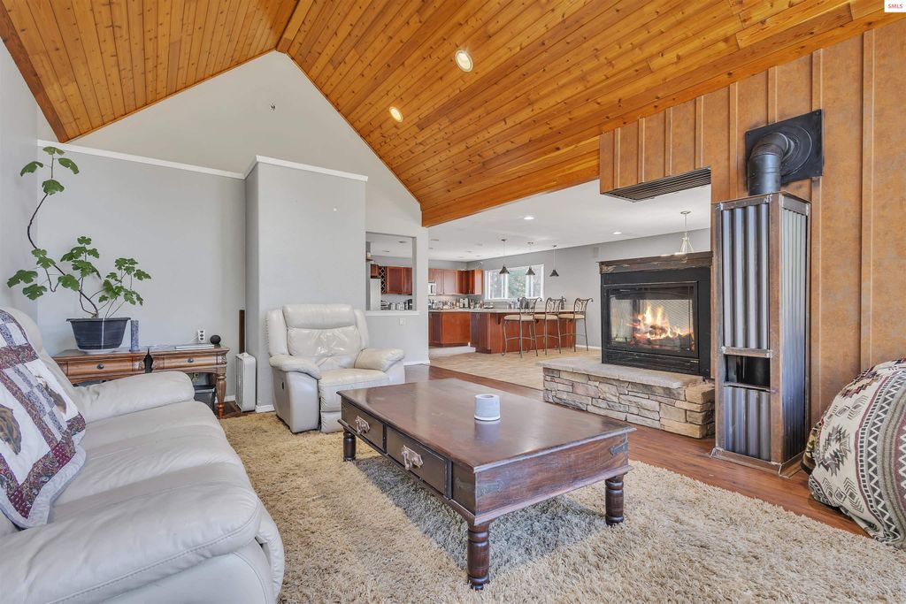 458 Kirby Mt Rd, Hope, ID 83836 photo 2