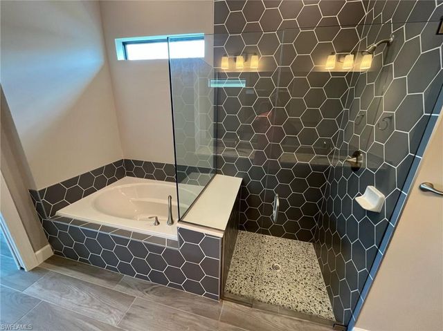 20179 Millrun DR, Estero, FL 33928