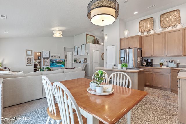 3820 W Belgrave WAY, Hayden, ID 83835