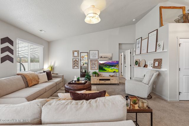 3820 W Belgrave WAY, Hayden, ID 83835