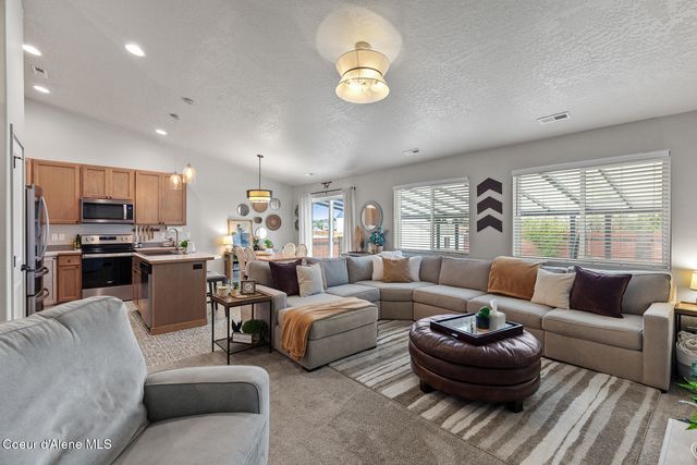 3820 W Belgrave WAY, Hayden, ID 83835