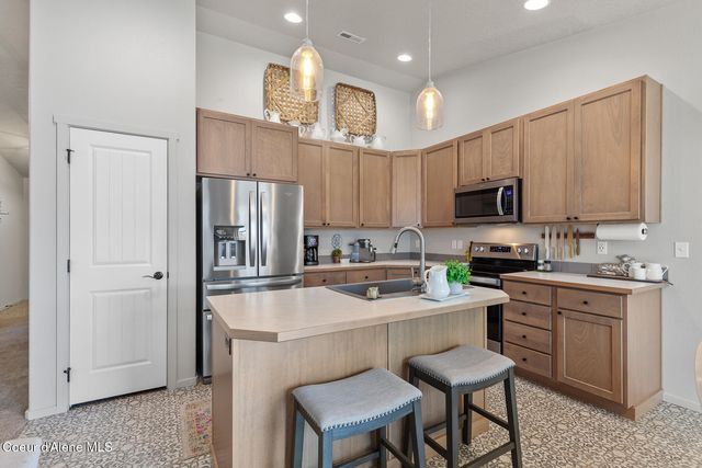 3820 W Belgrave WAY, Hayden, ID 83835