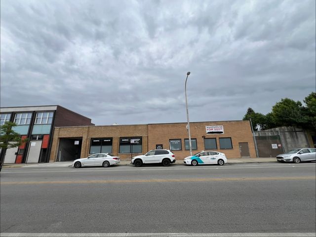 4244 N Elston Avenue, Chicago, IL 60618