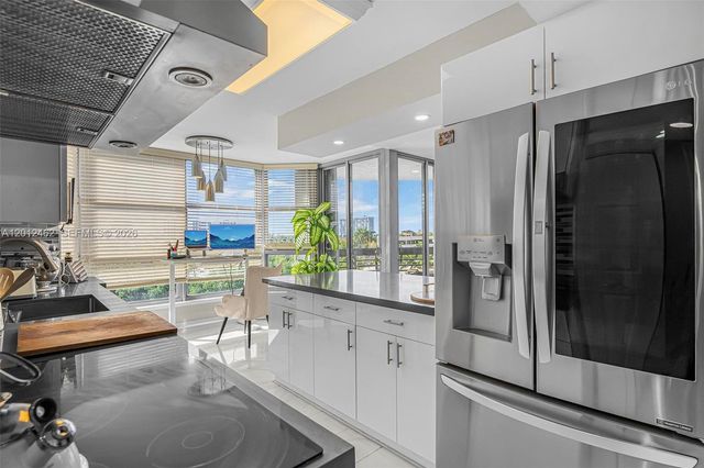 3500 Mystic Pointe Dr 604, Aventura, FL 33180