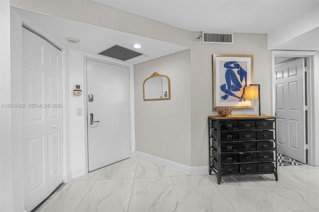3500 Mystic Pointe Dr 604, Aventura, FL 33180