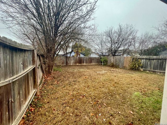 9827 Ardash Ln, San Antonio, TX 78250