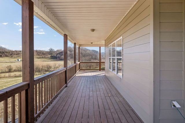 1909 Evergreen Rd, Thompsons Station, TN 37179