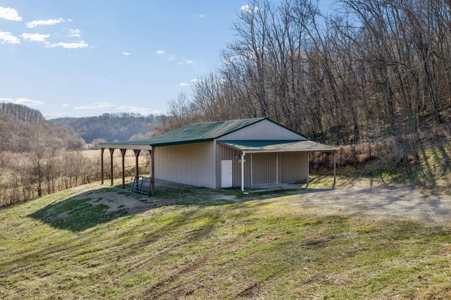 1909 Evergreen Rd, Thompsons Station, TN 37179