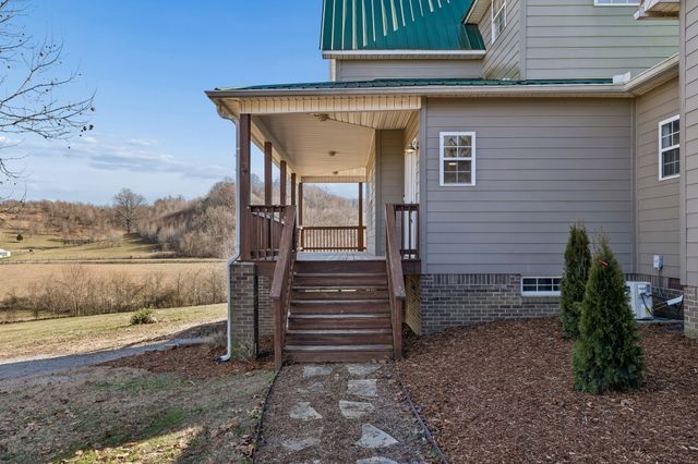 1909 Evergreen Rd, Thompsons Station, TN 37179