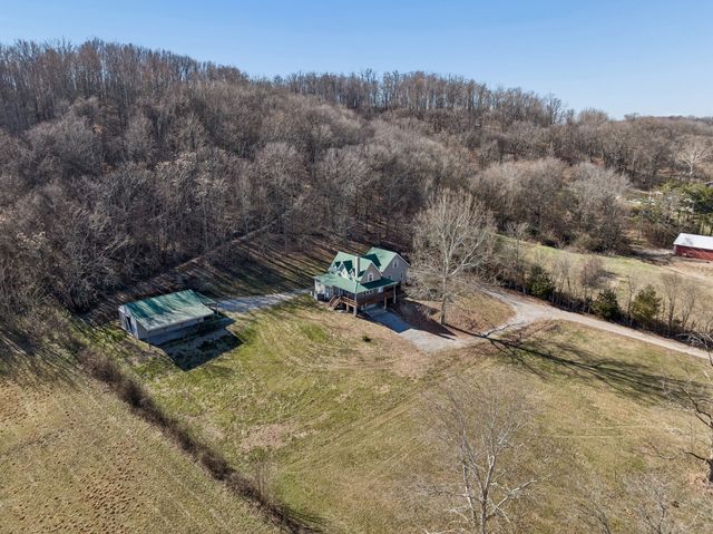 1909 Evergreen Rd, Thompsons Station, TN 37179