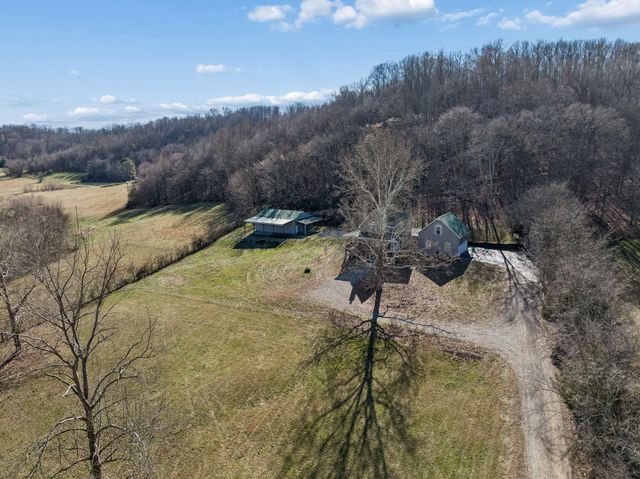 1909 Evergreen Rd, Thompsons Station, TN 37179